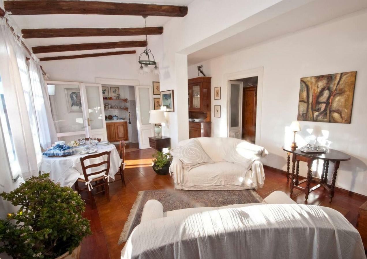 Attico In Centro Con Vista Della Torre - Cozy Penthouse Facing To The Tower Apartment Oristano Bagian luar foto